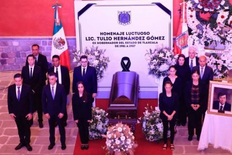 Rinde Gobierno del Estado homenaje luctuoso a Tulio Hernández imagen 3