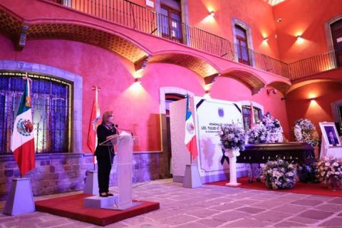 Rinde Gobierno del Estado homenaje luctuoso a Tulio Hernández imagen 4