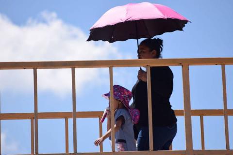 Tlaxcaltecas disfrutan de los últimos días de verano imagen 1