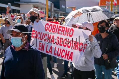 Se manifiestan agremiados del 7 de mayo en Estadio Tlahuicole imagen 4