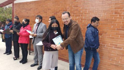 Premia Diputado Cambrón a alumnos destacados de primaria y secundaria en Tocatlán imagen 4