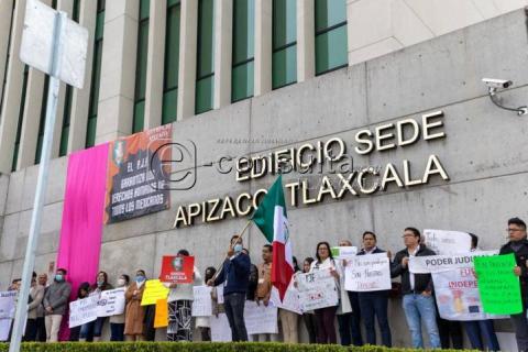 Trabajadores del Poder Judicial de la Federación se manifiestan en sede Apizaco imagen 2