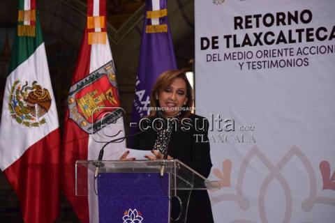 Reciben a tlaxcaltecas que regresaron del Medio Oriente imagen 4