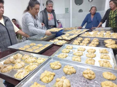 Edil de Apetatitlán encabeza taller de cocina tradicional, nutritiva, creativa y repostería imagen 3