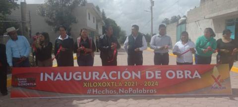 Francisco Zacapa, Inauguró Obra de Adoquín en Calle Reforma de Xiloxoxtla imagen 4