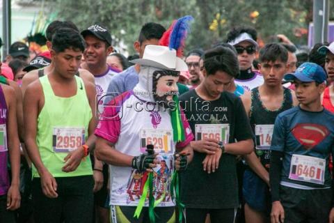 Cientos de personas corren el medio maratón Tlaxcallan imagen 3