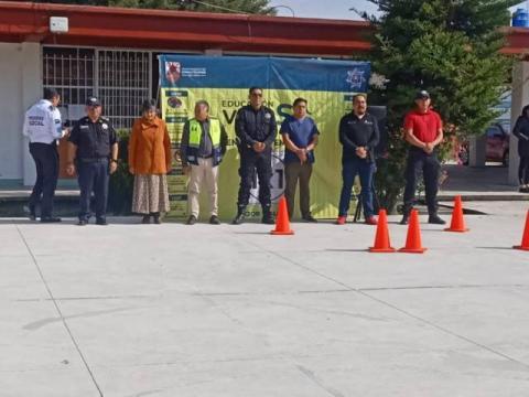 Promueve Policía de Chiautempan educación vial en Secundaria Técnica Román Saldaña imagen 2