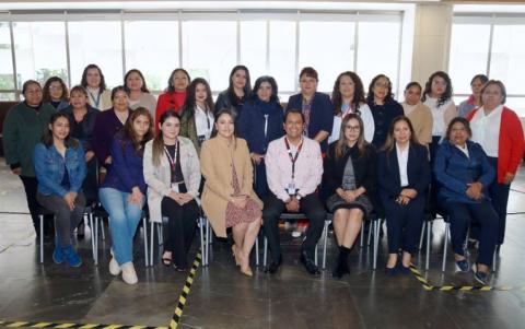 Imparten taller “Medidas preventivas y tratamiento adecuado del cáncer de mama” imagen 4