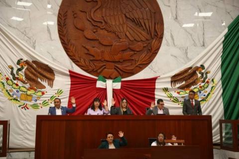 Sesión ordinaria en el Congreso local imagen 3