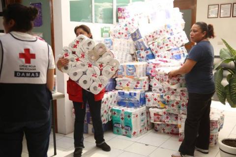 Nueve toneladas de ayuda brinda Cruz Roja Tlaxcala a damnificados por Huracán Otis imagen 5