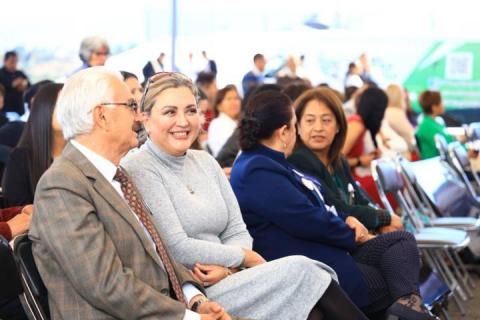 Autoridades de Chiautempan atestiguan inauguración de clínica de las emociones imagen 4