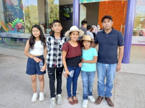 Interacción con animales, actividad preferida por infantes en la Feria de Tlaxcala imagen 5