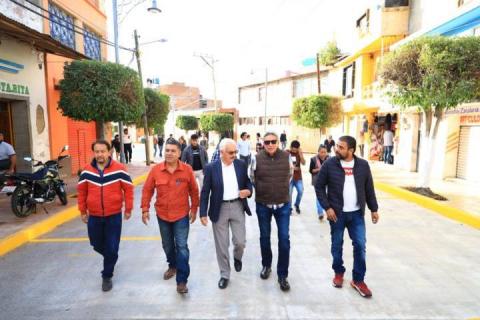 Ayuntamiento de Chiautempan concluye pavimentación en calle Bernardo Picazo imagen 1