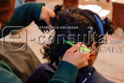 Cortes de cabello gratis en la parroquia de San José imagen 3