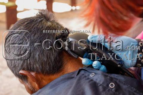 Cortes de cabello gratis en la parroquia de San José imagen 7