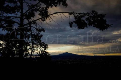 Últimos rayos del sol acarician la ciudad imagen 4