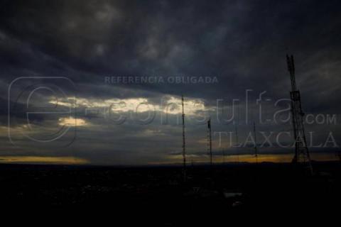 Últimos rayos del sol acarician la ciudad imagen 5