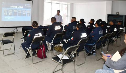 Es constante la capacitación de policías municipales en Apetatitlán para mejor servicio a la sociedad imagen 2