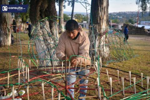 Preparativos Mágicos: El Arte de los Fuegos Artificiales en San Esteban Tizatlán imagen 8