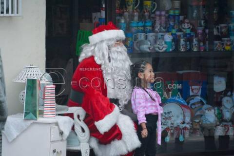 Magia Navideña: Santa Claus Ilumina las Calles de Tlaxcala imagen 4