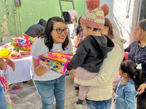 Celebra Día de Reyes Alcaldesa de Benito Juárez con niñez imagen 7