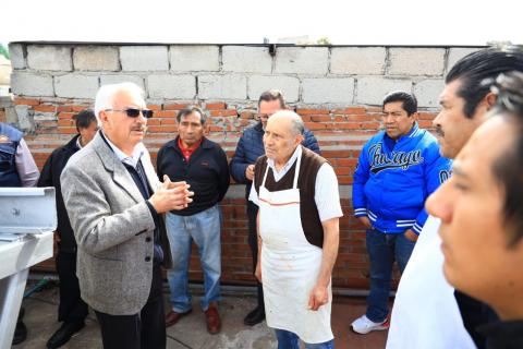 Con trabajo conjunto entre el ayuntamiento de Chiautempan y locatarios, se mejorará la techumbre del mercado municipal imagen 2