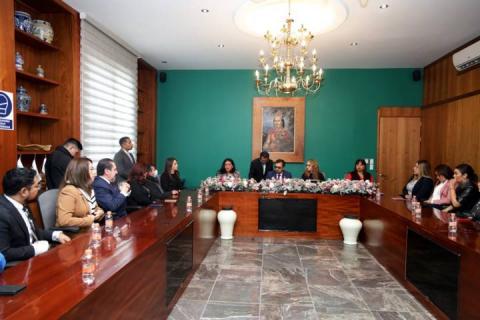Entrega Presidenta del Poder Judicial Informe Anual de Actividades 2023 al Congreso del Estado imagen 3