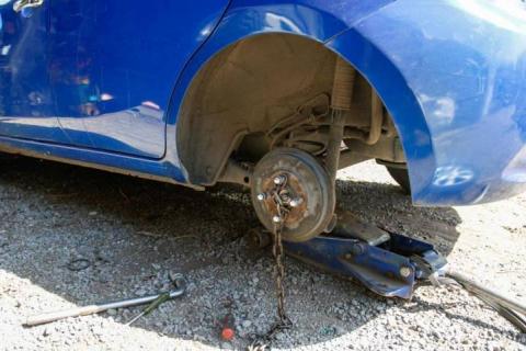 La tradición de los talleres mecánicos persiste imagen 8