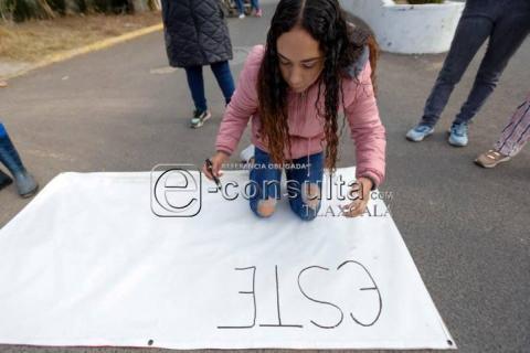 Vecinos de Tlacomulco cierran calles en protesta por almacenamiento de basura imagen 1