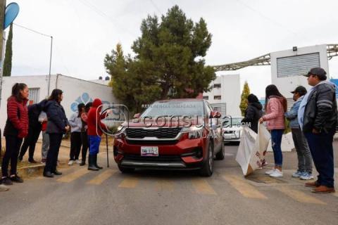 Vecinos de Tlacomulco cierran calles en protesta por almacenamiento de basura imagen 9