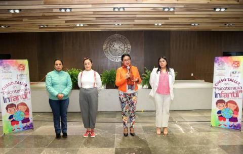 Clausura Presidenta del Poder Judicial el “Curso - Taller Psicoterapia Infantil” imagen 6