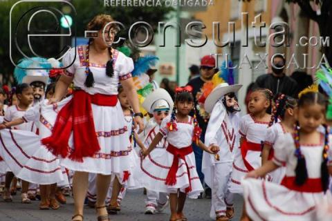 Se lleva a cabo desfile de carnaval infantil en la capital tlaxcalteca imagen 8