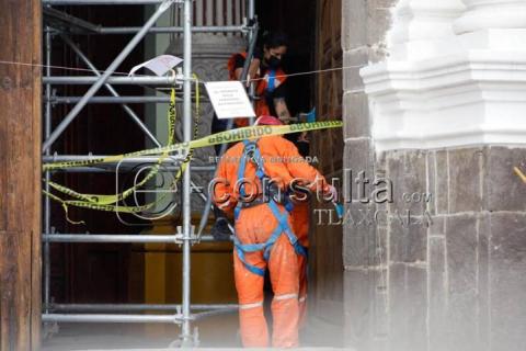 Restauran puerta dañada por incendio en iglesia de San José imagen 3