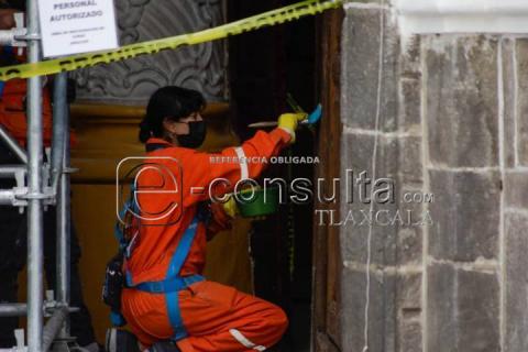 Restauran puerta dañada por incendio en iglesia de San José imagen 4
