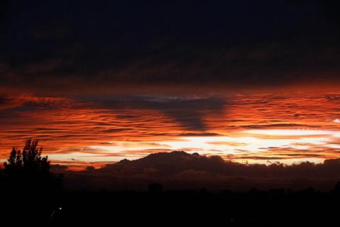 Se tiñe de rojo el cielo de Tlaxcala imagen 3