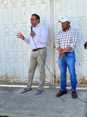 Entrega Caballero Yonca obra de guarniciones y banquetas en Lázaro Cárdenas, Huamantla imagen 5