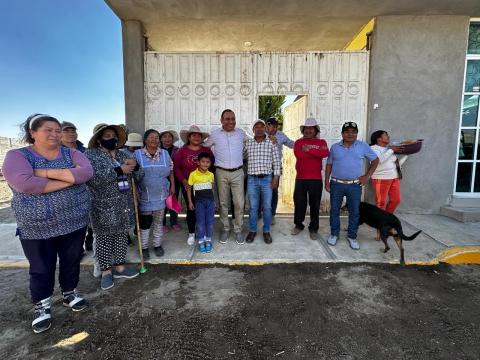 Entrega Caballero Yonca obra de guarniciones y banquetas en Lázaro Cárdenas, Huamantla imagen 6