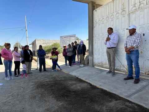 Entrega Caballero Yonca obra de guarniciones y banquetas en Lázaro Cárdenas, Huamantla imagen 7