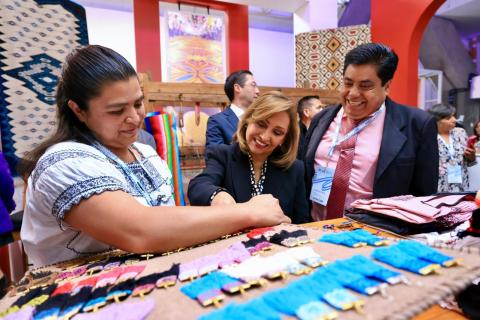 Sector textil, una de las fuentes más importantes de desarrollo: Cuéllar Cisneros imagen 8