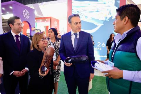Sector textil, una de las fuentes más importantes de desarrollo: Cuéllar Cisneros imagen 9