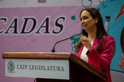 Reconocen a docentes y niñas destacadas en la tecnología imagen 3