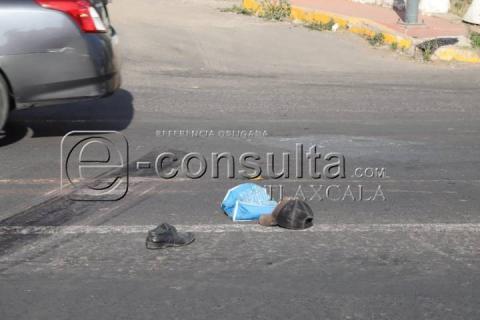 Hombre casi pierde las piernas tras pasarle encima un tráiler en Santa Ana Chiautempan imagen 3