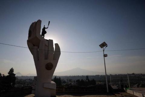 Aspectos del monumento a Xicohténcatl el joven, en la comunidad de Tizatlán imagen 2
