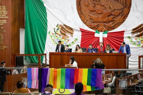 Congreso presenta iniciativa para derogar artículos ante peligro de contagio de SIDA imagen 9