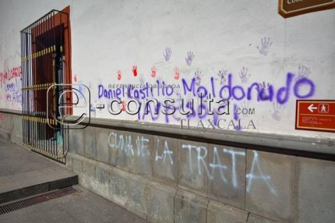 El eco de la protesta: Monumentos marcados por la manifestación #8M imagen 1