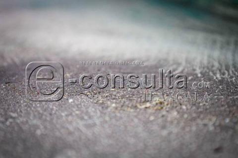 Continúa intensa caída de ceniza en el municipio de Tlaxcala imagen 1
