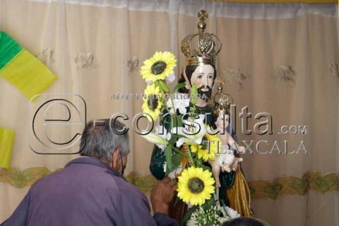 Con burros cargados de leña veneran a San José en la Trinidad Tenexyecac imagen 13