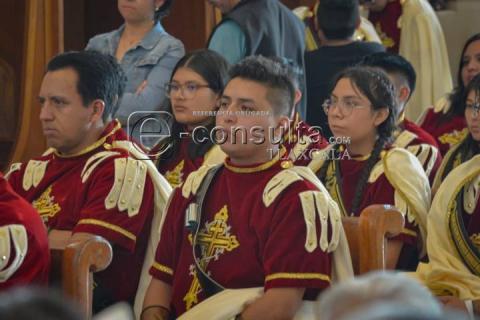 Celebración Sagrada: Unión y Reflexión bajo la Tutela Episcopal imagen 2