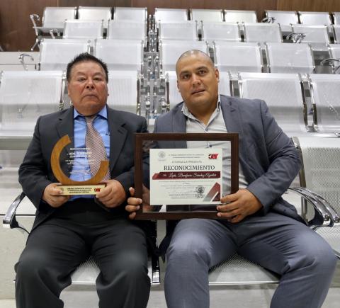Reconoce Magistrada Anel Bañuelos Meneses trayectoria y aportación profesional de Secretario de Acuerdos de Juzgado imagen 3