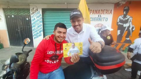 Juan Manuel Cambrón continúo con sus caminatas por los municipios del tercer distrito imagen 3